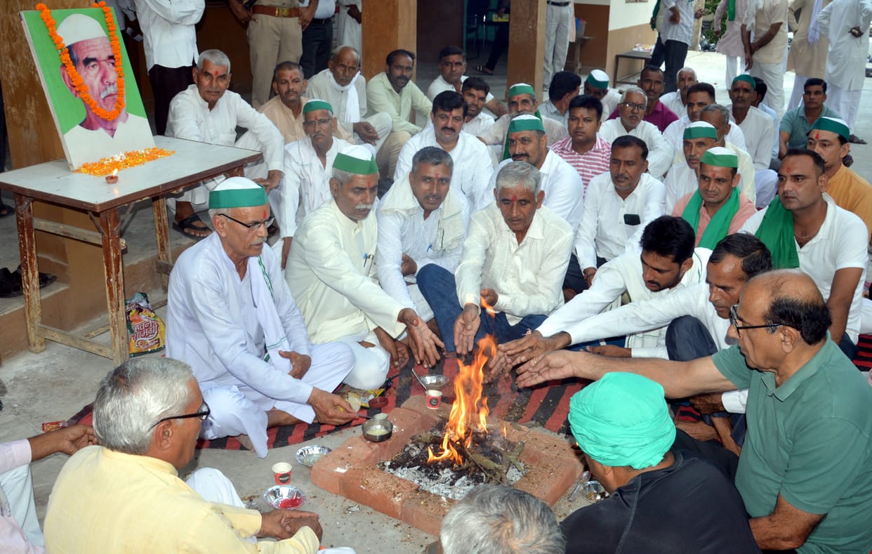Message of brotherhood given on the birth anniversary of Baba Mahendra Singh Tikait