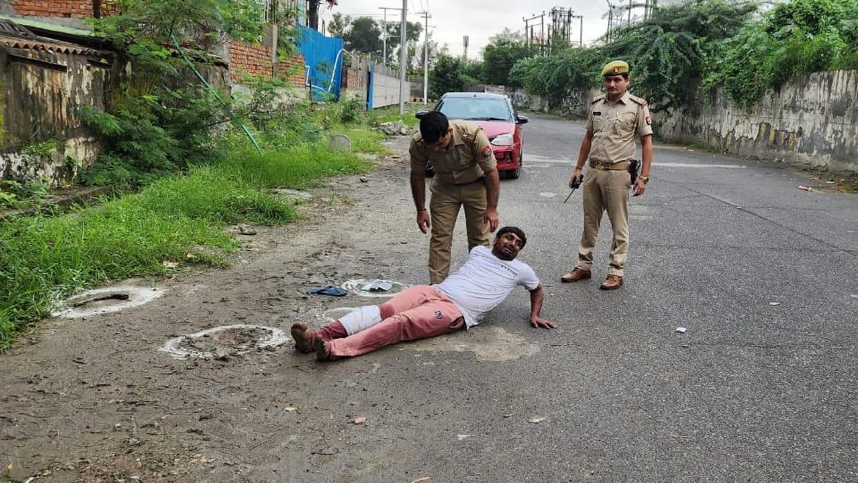 Noida News : Encounter in Sector 153 of Noida