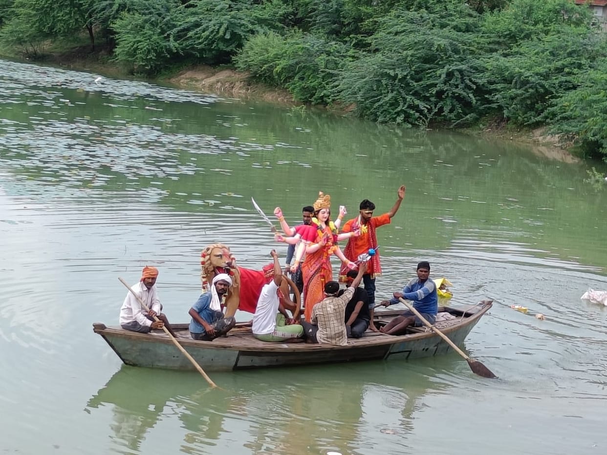 Banda: Even the rain could not stop the enthusiasm of the immersion procession