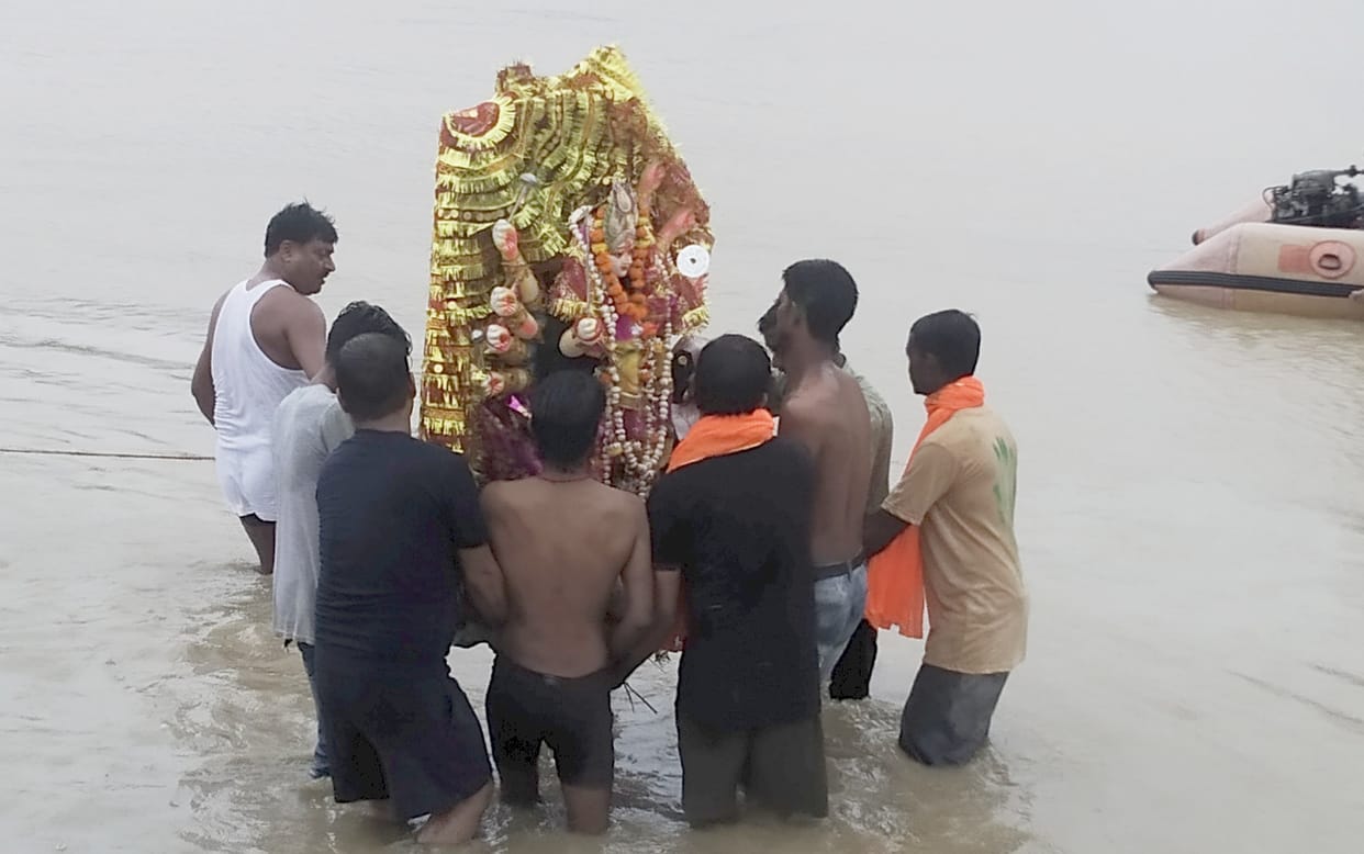 balrampur,river,pond,durga pooja