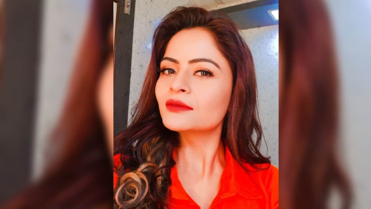 filmmaker Gehana Vasisth supports Sajid Khan for being in bigg boss 16 says everyone should get another chance