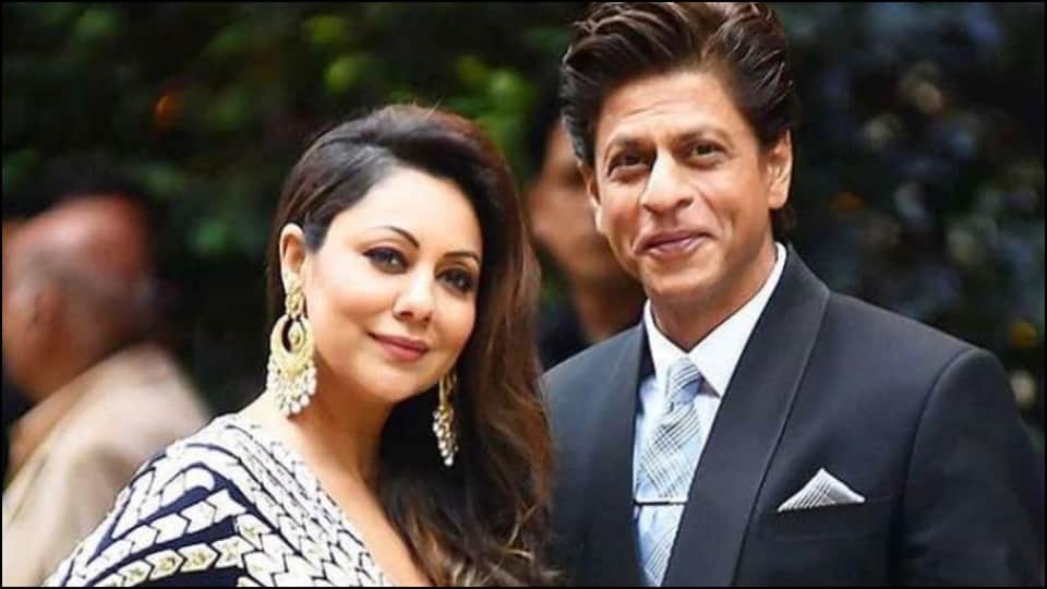 Jawan Actor ShahRukh Khan Old video With Gauri Khan and Suhana riding a beach bike goes viral Watch here