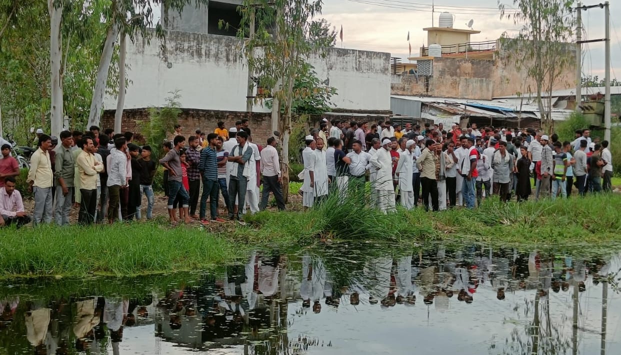 Youth dies due to drowning in pond while fishing