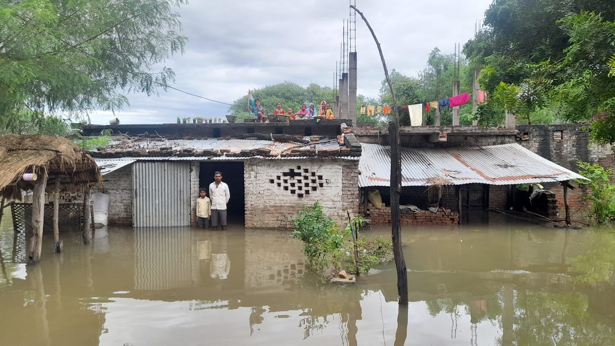 No flood, water filled in Bhinga due to encroachment