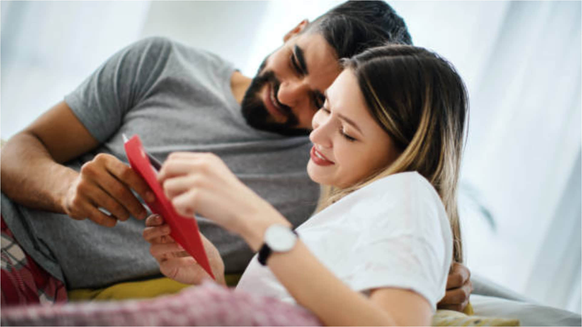 Karwa Chauth 2022 Gift Ideas for Wife Check Romantic Gifts on Karva Chauth In Hindi