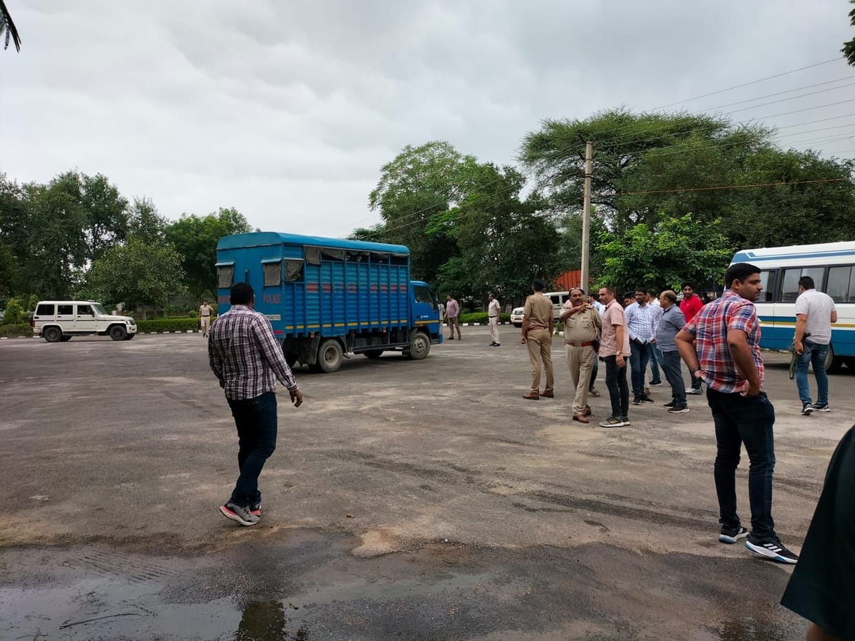 Infamous Vikram alias Papla and Virendra were presented in the court under tight security