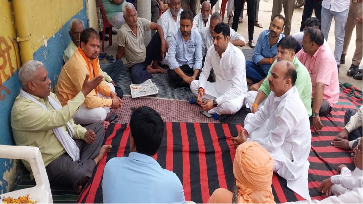 Meerut Deepak Murder Case: Victim father has demanded to Minister Somendra Tomar for action