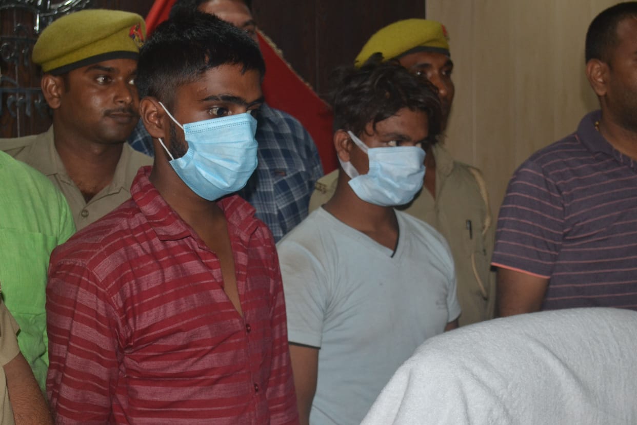 Two vicious crooks of inter-district gang caught