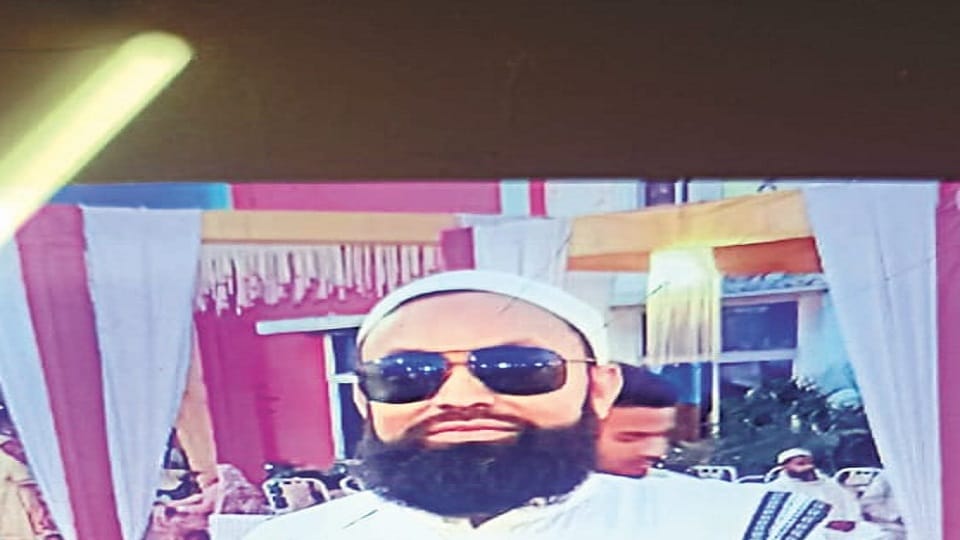 Property freeze worth 267 crores action taken against smack smuggler Fayaz on DM's order