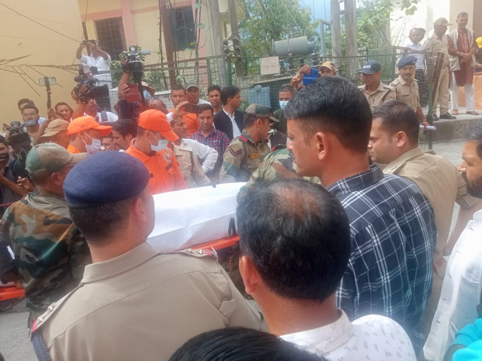 Avalanche In Uttarkashi: Draupadi Ka Danda Peak Mountaineers Dead Bodies Rescue Operation Updates In Hindi