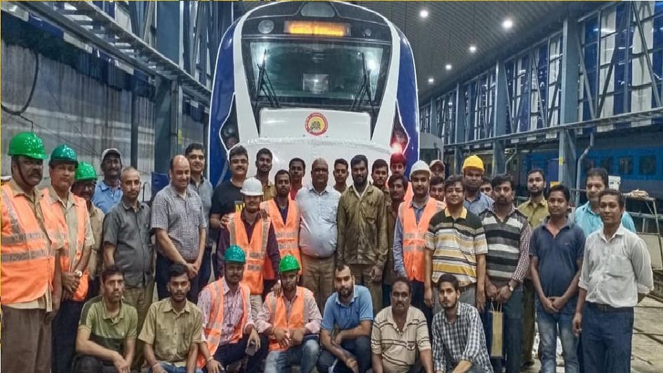Vande Bharat Back to Track after Accident Surgical team fixes high-speed Train's Nose