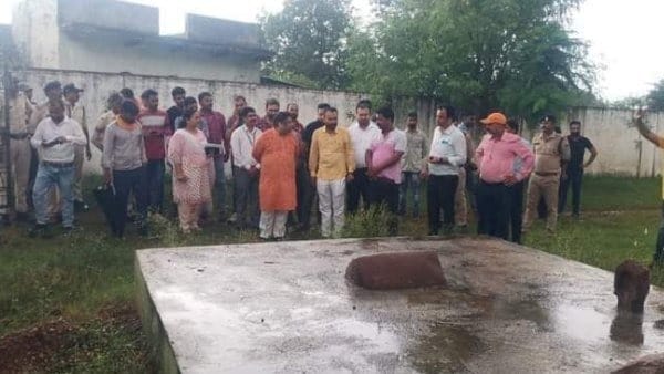 MP News: Shahina Firdous, principal of CM Rise School, suspended, had built a mazar-like platform in the schoo