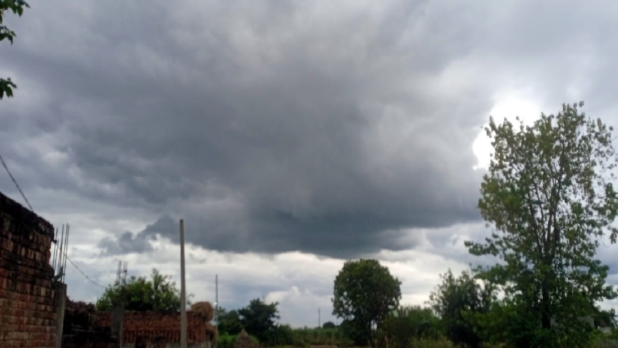 Flood situation created in many areas of Nagpur due to heavy rains