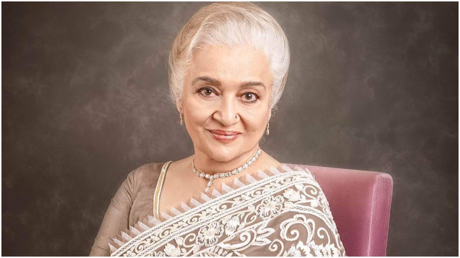 asha parekh reveals her freedom fighter mother went jail in pregnancy actress uncle helped her to got release