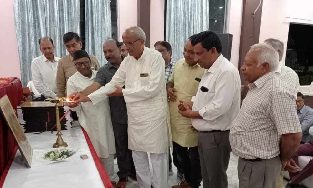 Aggarwal Samaj should work to get its rights united