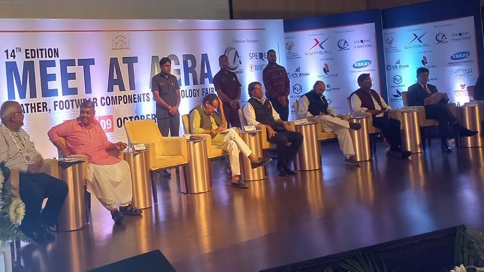 Meet At Agra inagurated at tread center in Agra