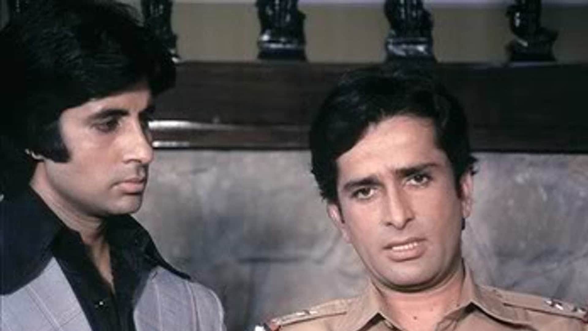 Amitabh Bachchan Birthday Big Give gave many Superhit films with Rajesh Khanna Shashi Kapoor Dharmendra