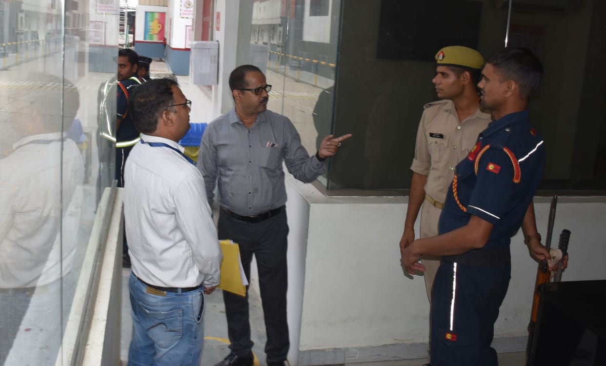 Income Tax Department raids on Ladhani Group's factory and residence