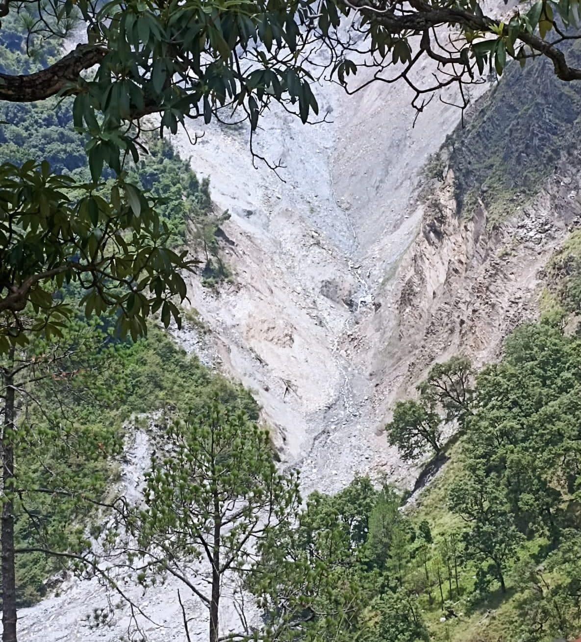Dam in Kunvari Bageshwar