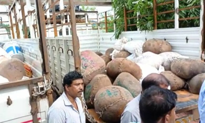 MP News 70 quintals of fake mawa seized in Bhopal before Diwali, was being brought from Gwalior