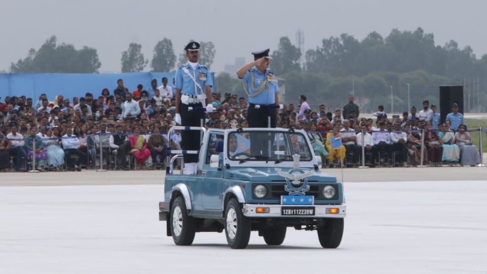 Indian Air Force Day 2022: IAF Air Show in Chandigarh Sukhna Lake News in Hindi