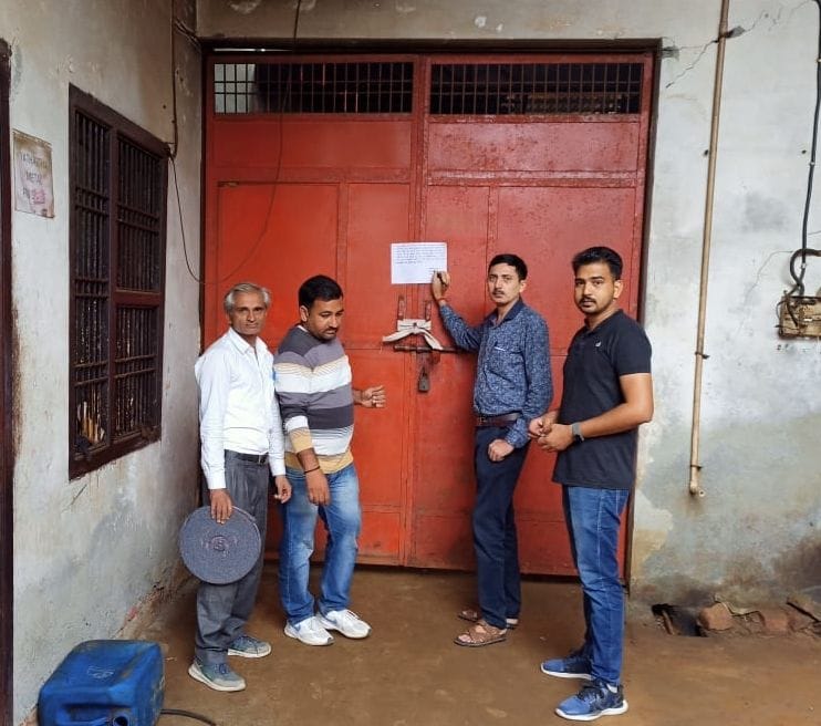 Municipal Corporation tightens its screws, seals five properties for non-deposit of outstanding tax of Rs 75 lakh