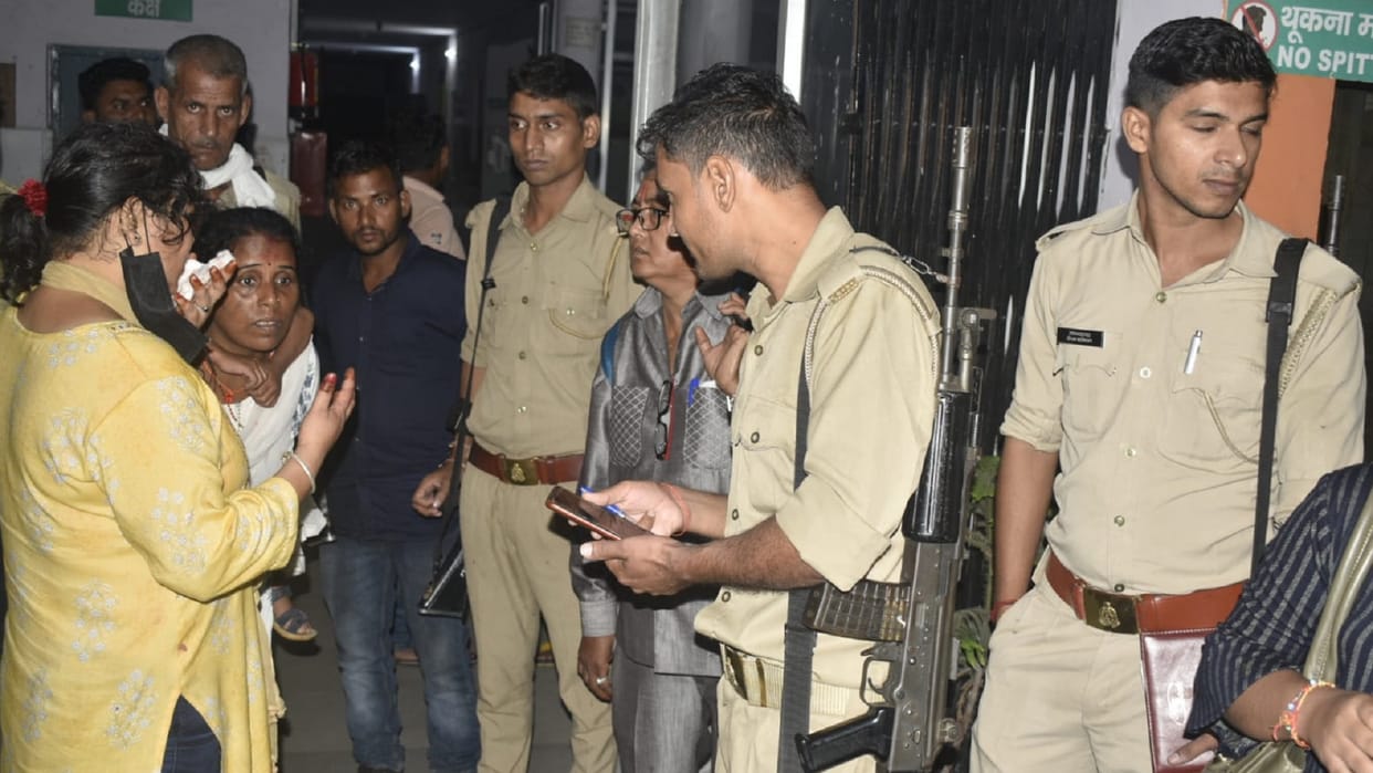 Roadways bus going towards Delhi rammed into truck in Amroha 16 passengers injured