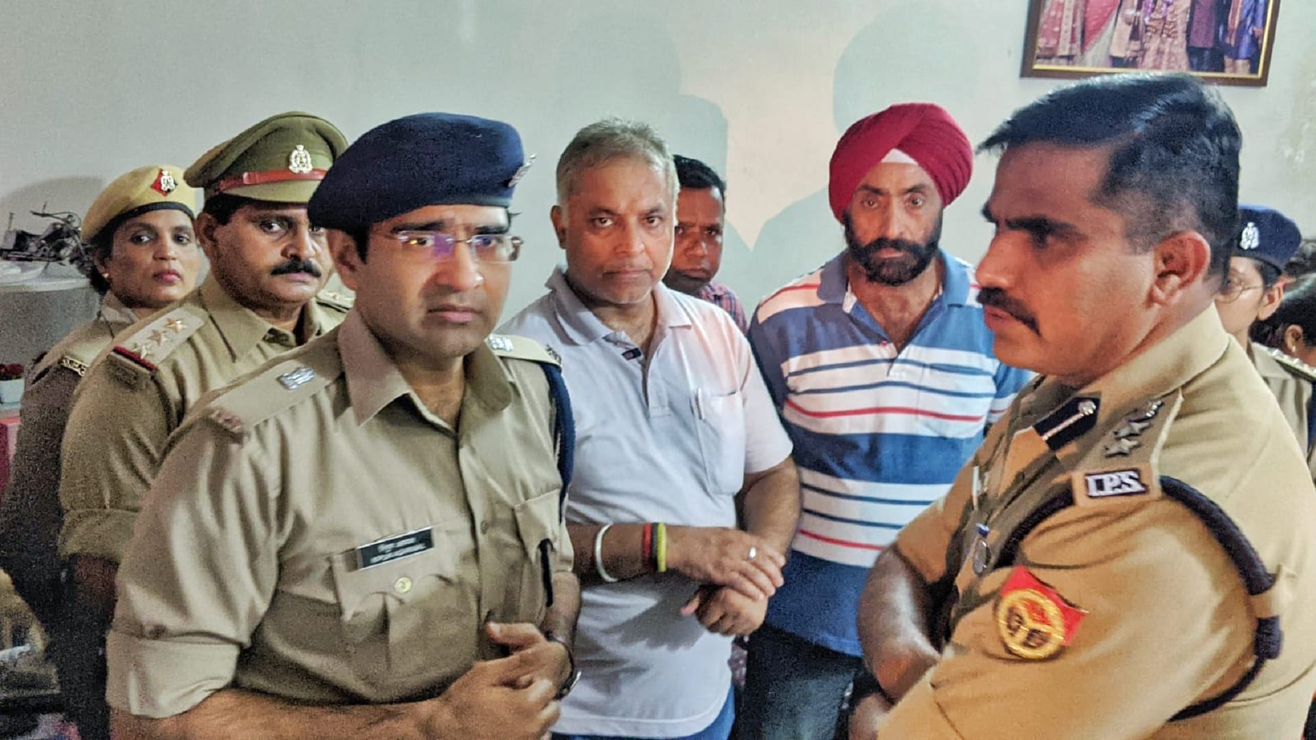 Ghaziabad Robbery Case actions of miscreants are very strange Geeta said first punched nose if blood came out