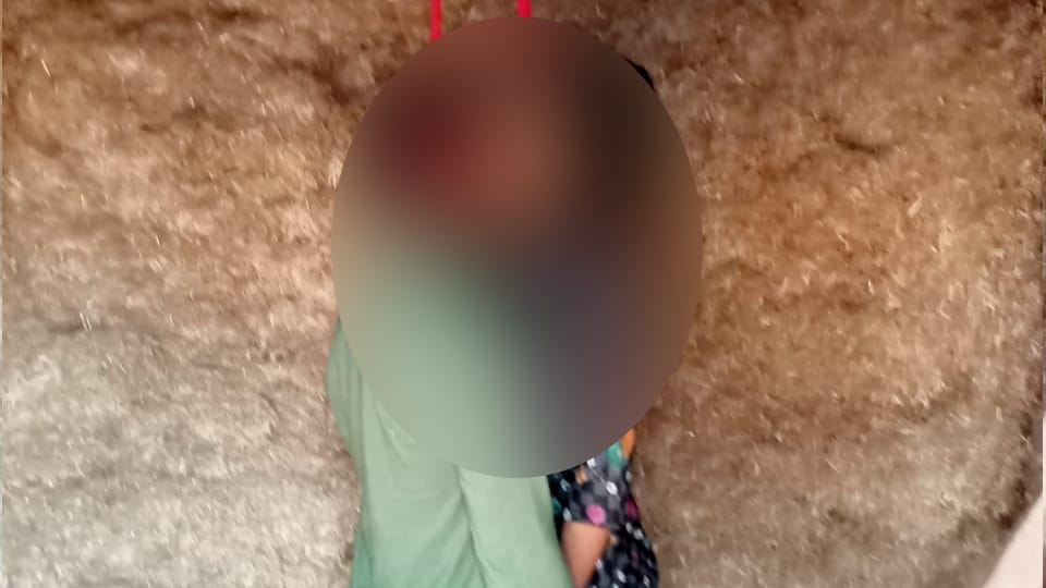 Dead bodies of man and woman found in village MP Rohi of Fatehabad