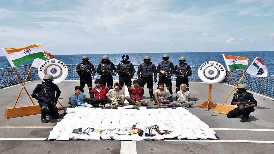200 kg Afghan heroin seized towards Pakistan, six Iranian nationals arrested