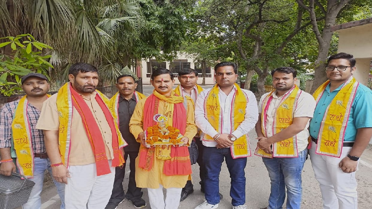 krishna janmabhoomi case plaintiff reached the court regarding Laddu Gopal