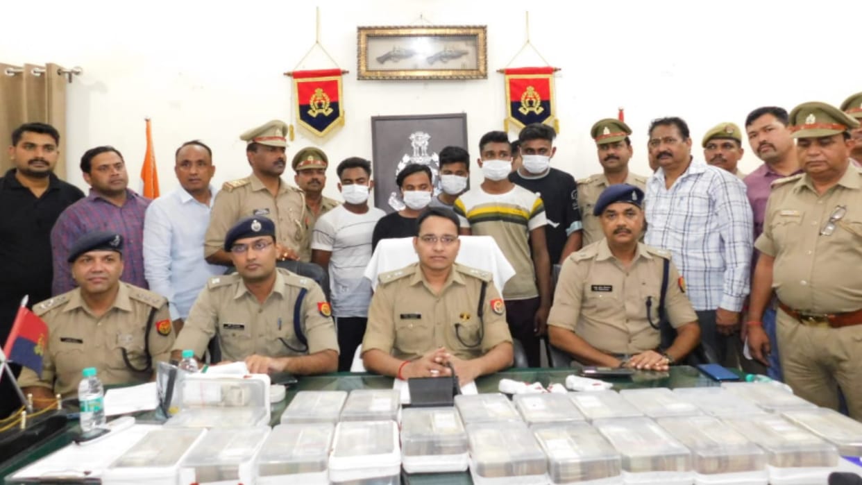 Muzaffarnagar: Police disclosed the robbery from the cloth trader, one crore rupees recovered