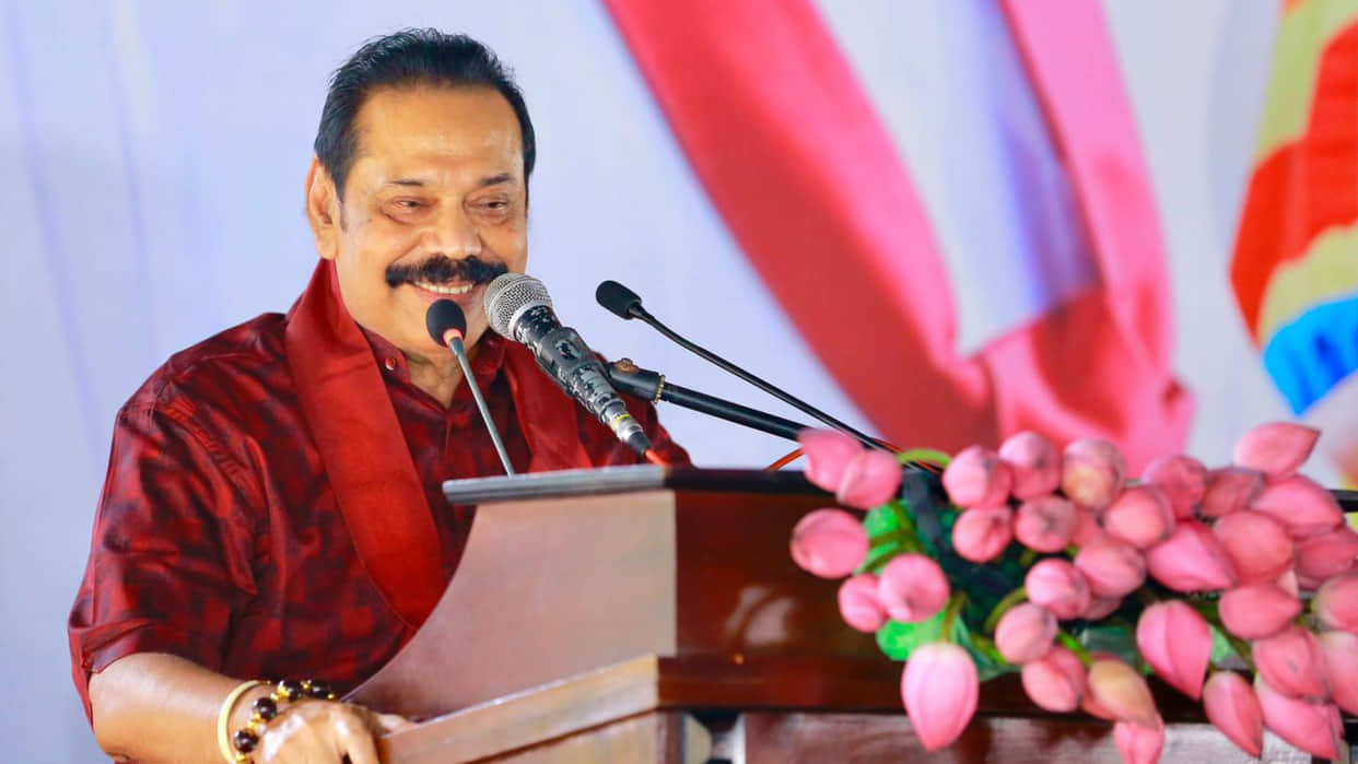 Lankas ex PM Mahinda Rajapaksa addresses first public meeting since his resignation in May
