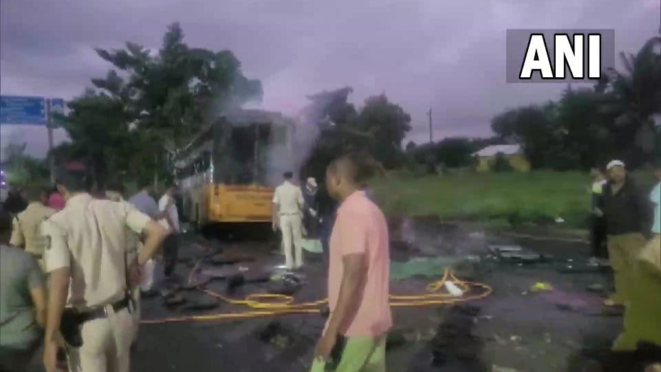 Maharashtra: Fire Breaks Out in Bus Mumbai's Nashik 8 People Died Many Injured