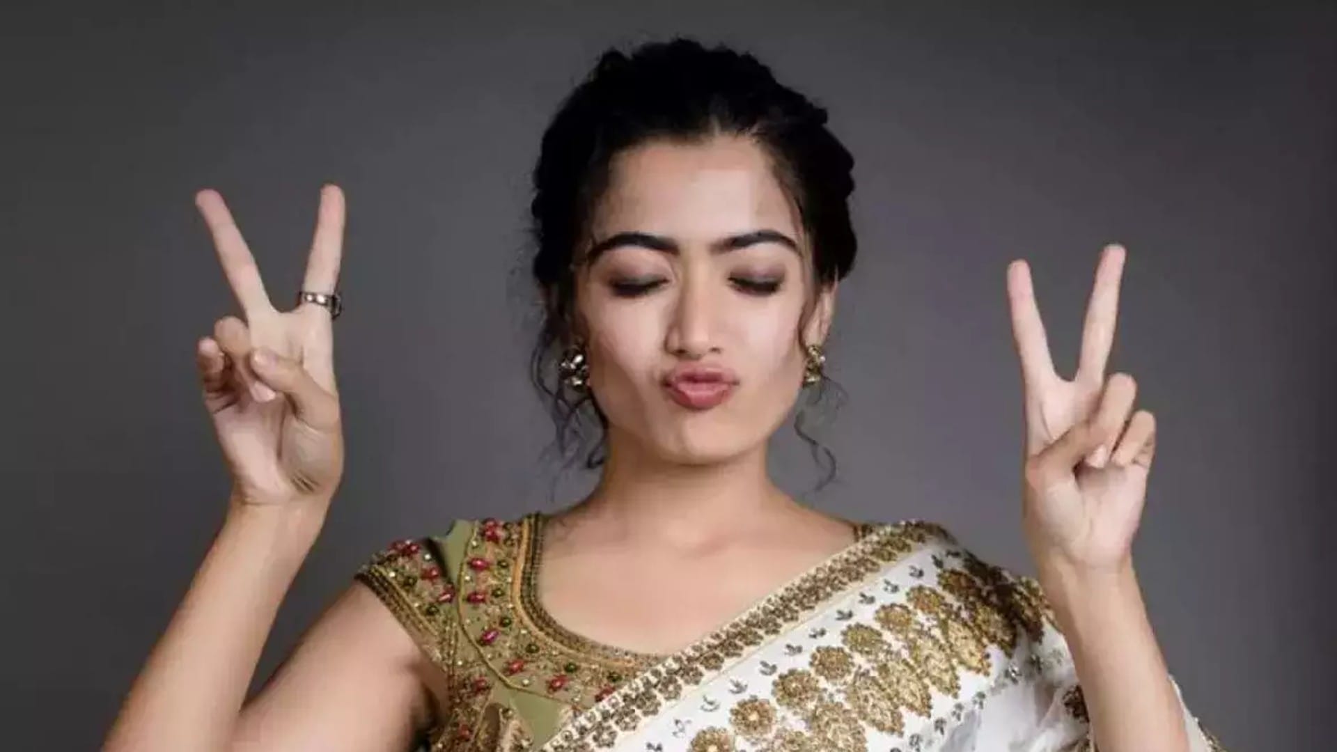 kiccha sudeep supports rashmika mandanna on trolling for rishab kantara film reacts over rumors about actress