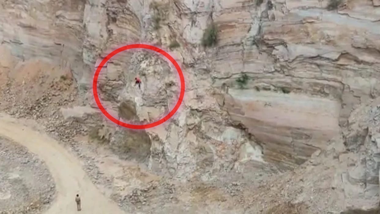 Agniveer recruitment young man landed in 150 feet deep mine in Jaipur