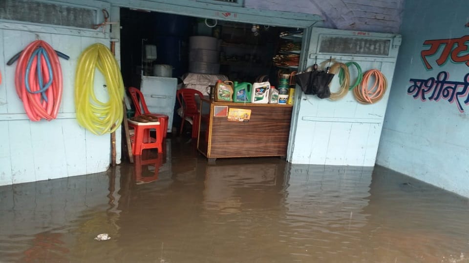 Kasganj Weather Update Heavy Rain In Braj