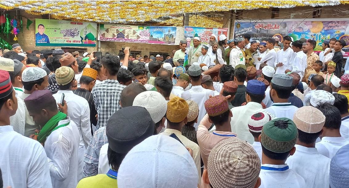 Offensive slogans raised in procession of Eid Miladunnabi in azamgarh SP said will take action