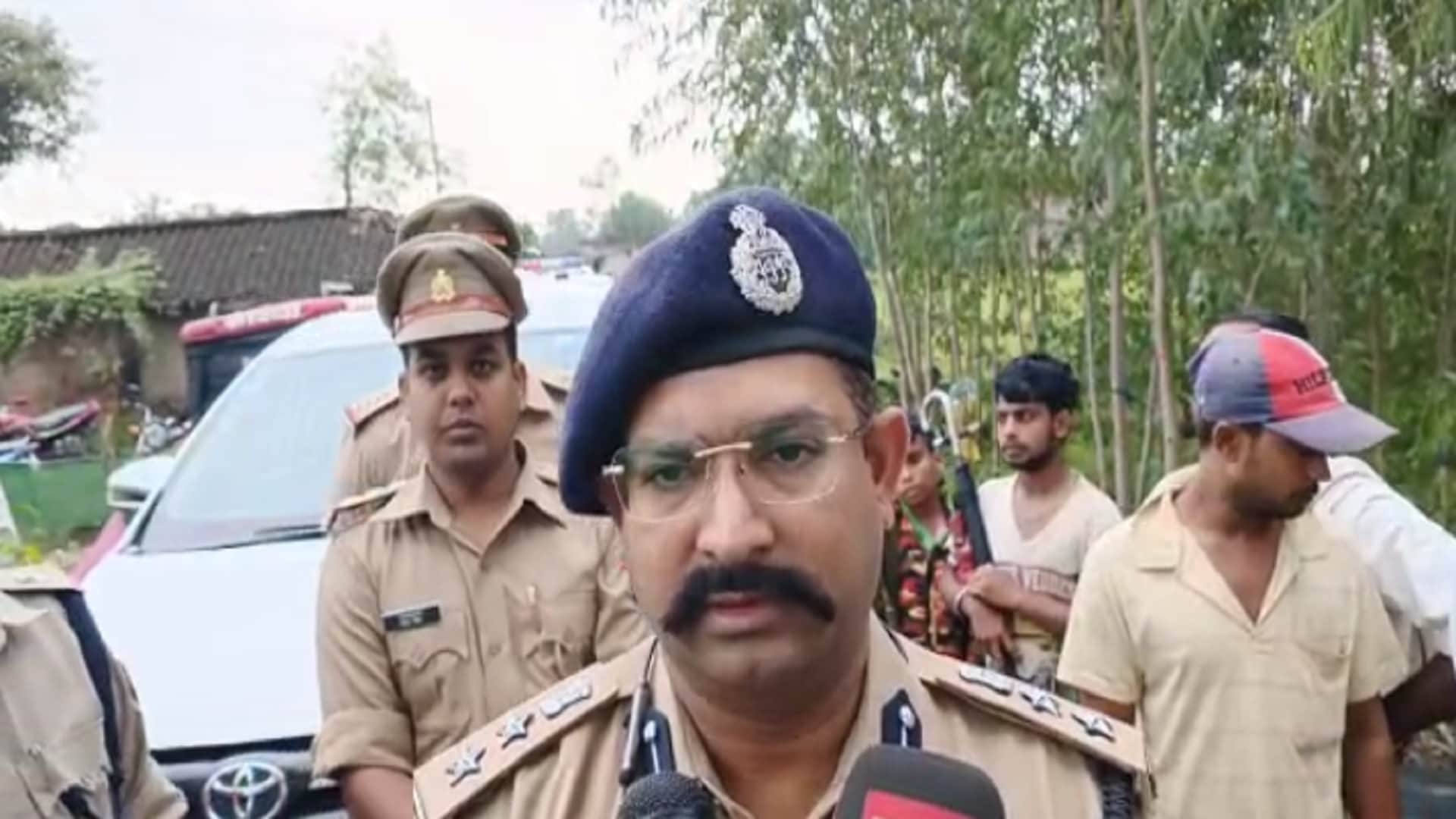 Many people including three children died due to current of 11 thousand volts in the iron rod in bahraich