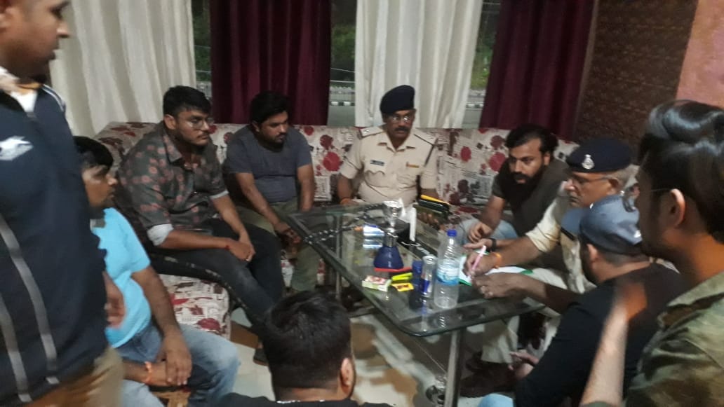 MP News Police raid on hookah lounge in Bhopal, CM directs strict action
