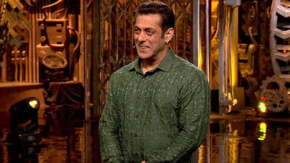 Bigg Boss 16: Salman Khan suffered from dengue now karan johar to host bb upcoming episodes