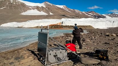 Blood Falls from Antarctica’s Glacier Know Interesting Facts Behind this Mystery