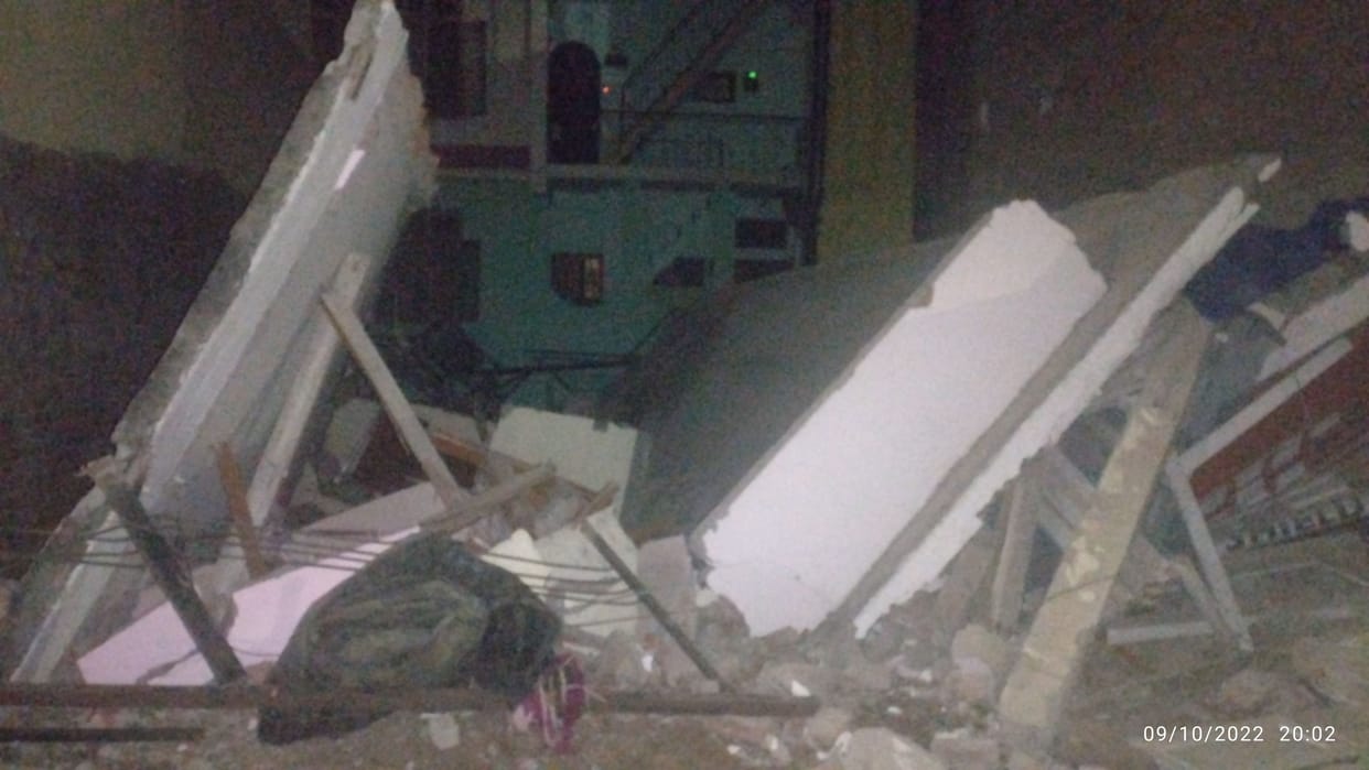 Three floor building destroyed