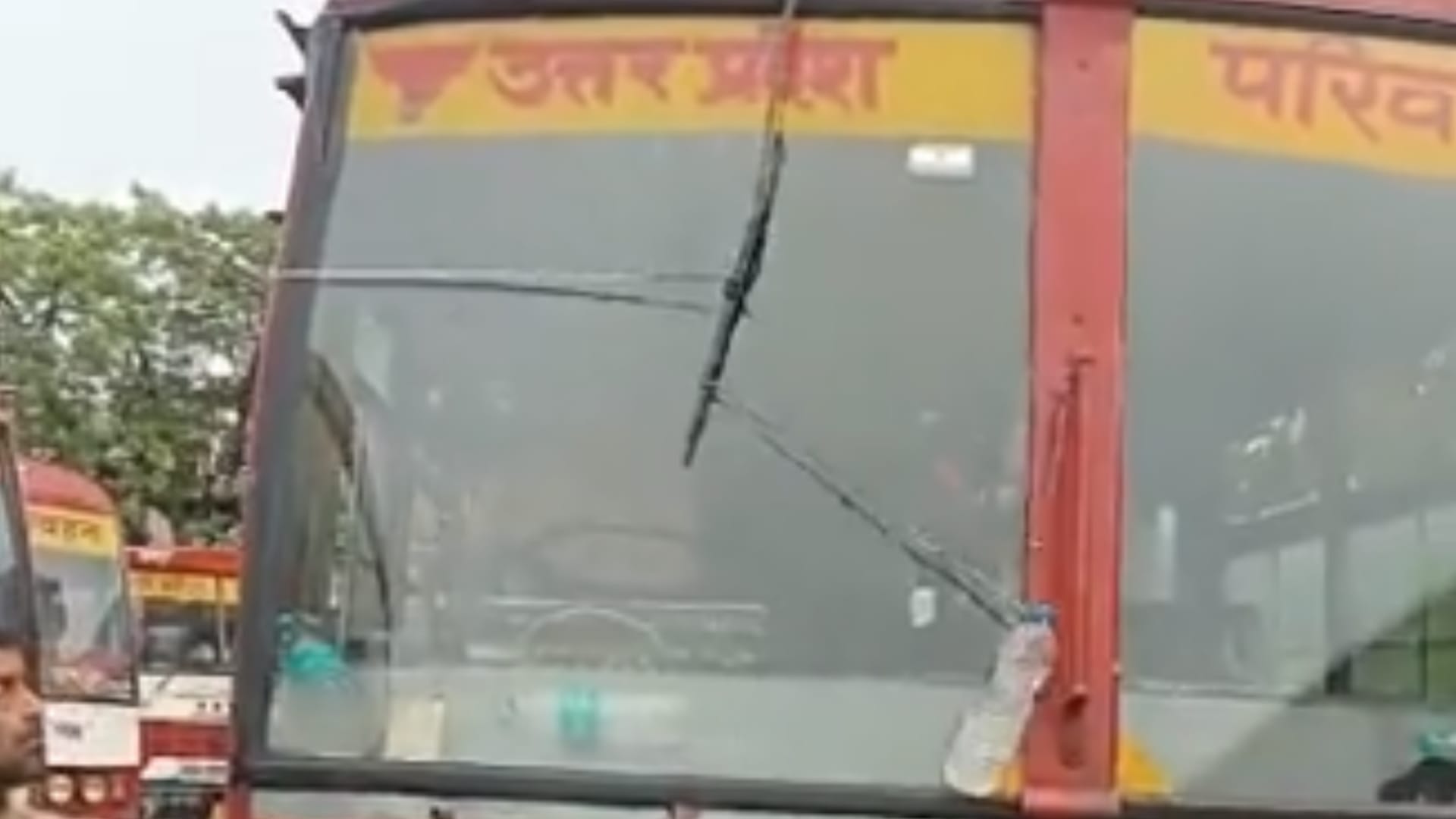 Roadways bus driver used a rope and bottle to run the viper.