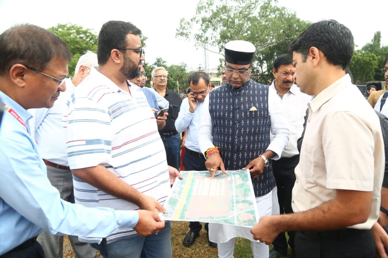 MP News Amit Shah to release Hindi books of MBBS, Minister Sarang reviews preparations