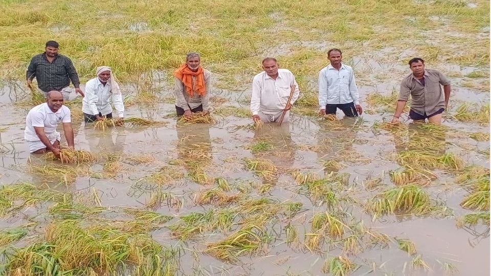 Agra Rain broke the record of average rainfall for October ten houses collapsed