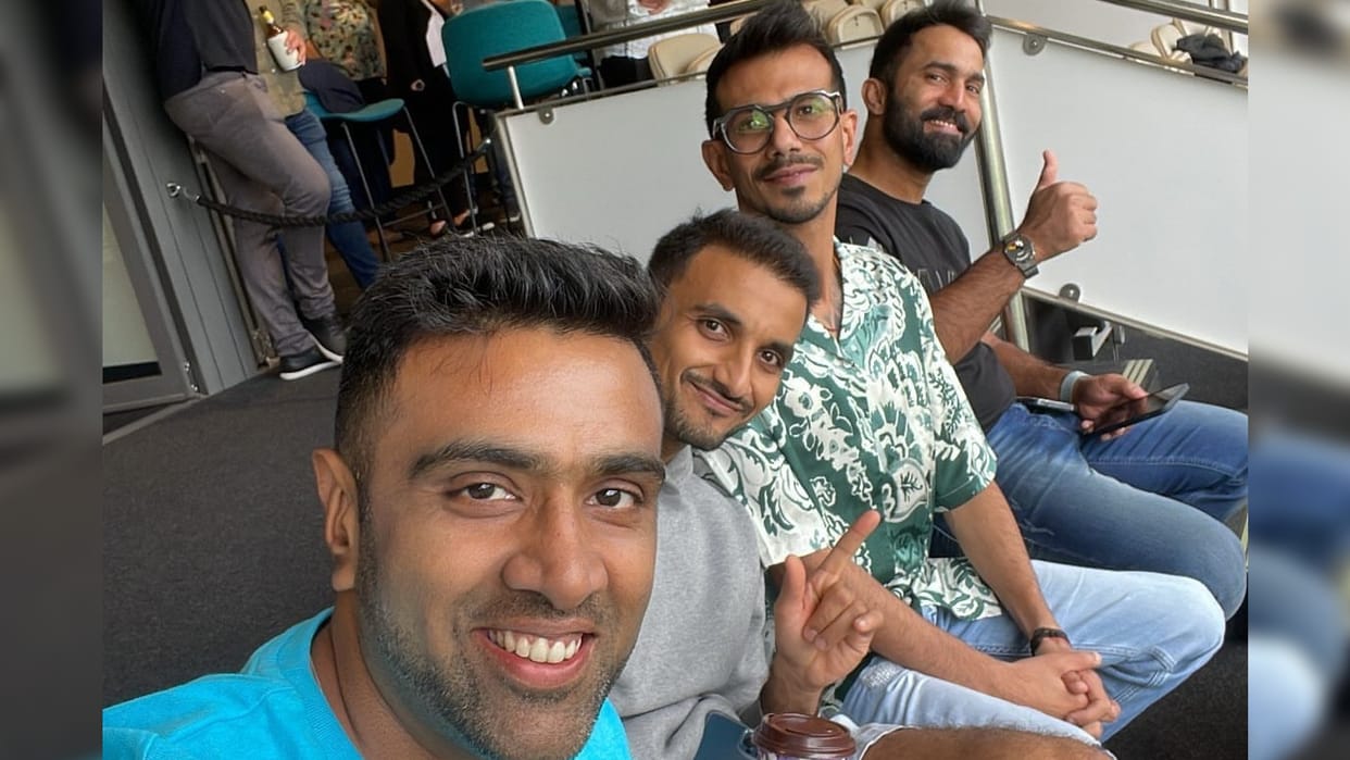 Indian players enjoyed ENG vs AUS Match at stadium Ravichandran Ashwin takes selfie