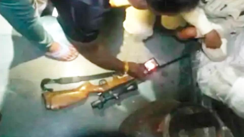 Lawyer's son commits suicide, family under suspicion