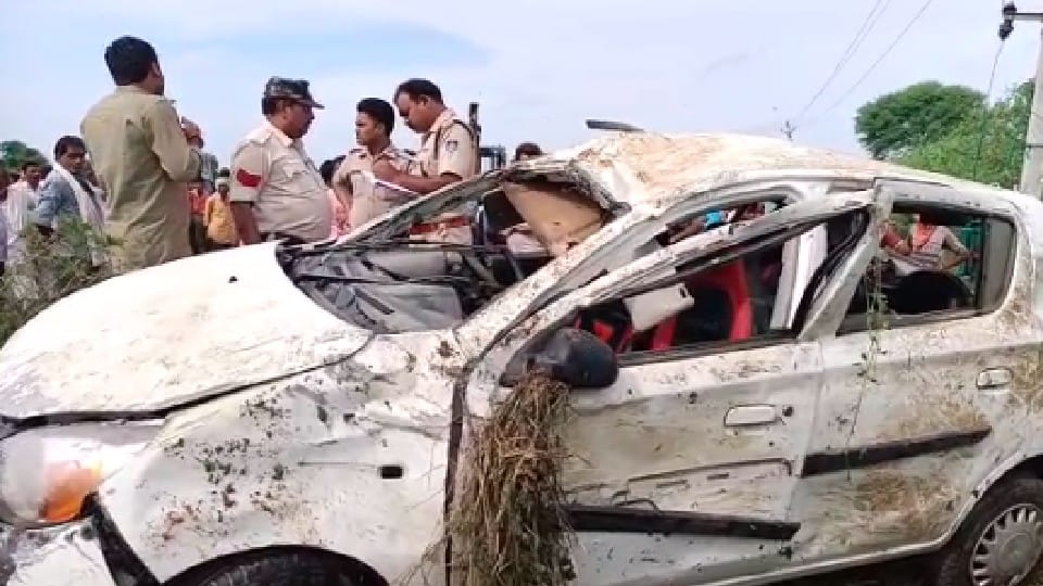 The body of the missing youth was in the car lying inside the well