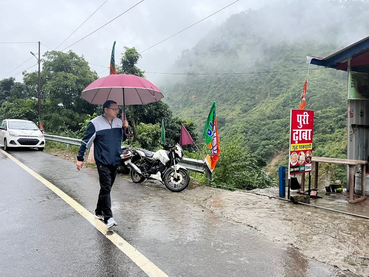Harish Rawat praised CM Dhami picture advice given to Congressmen Uttarakhand news in hindi